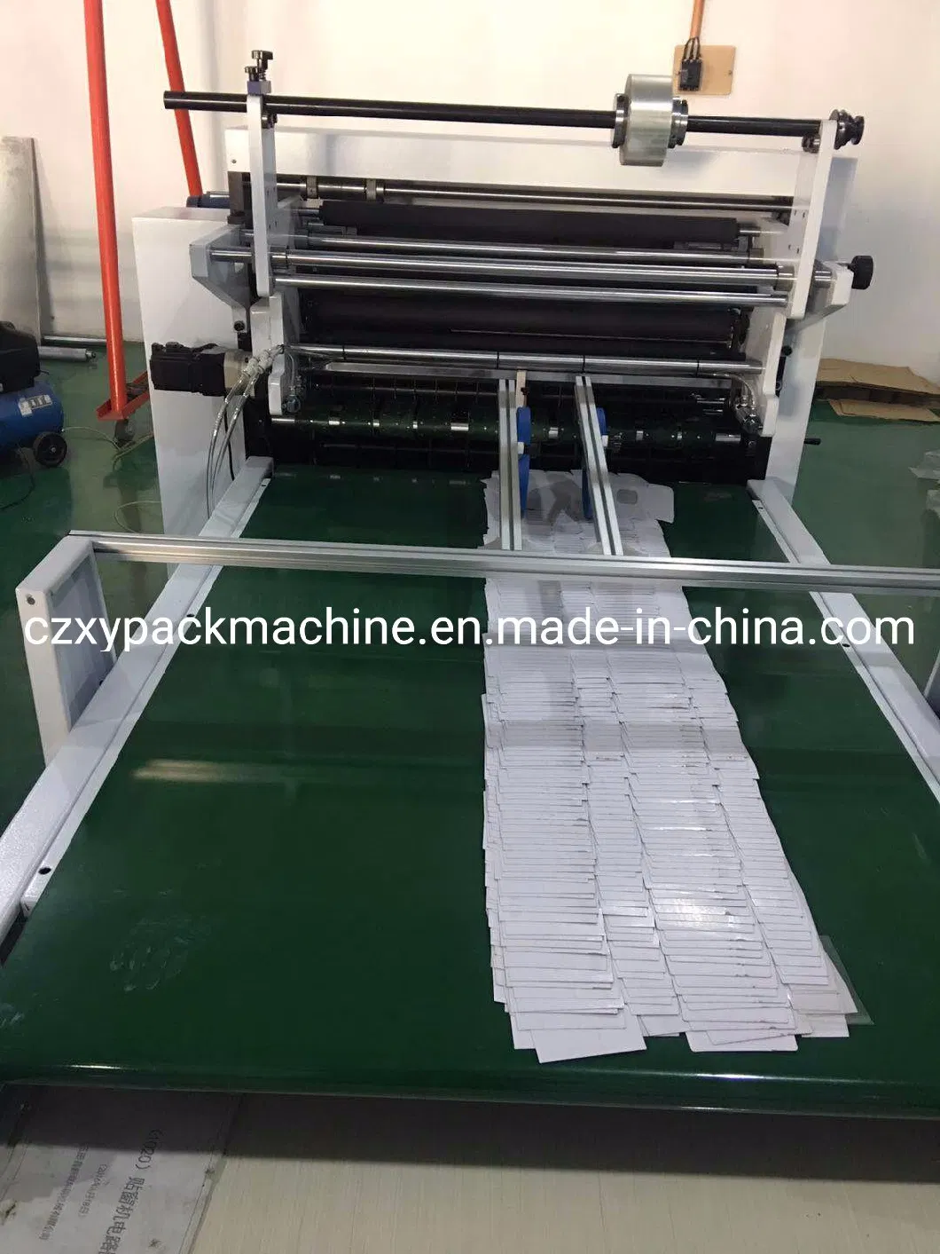 High Speed Single Way Feeding Window Patching Machine for Napkin Box